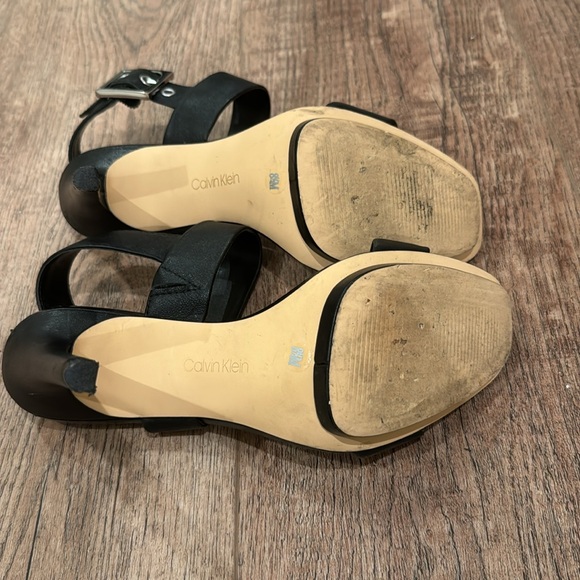 Calvin Klein black leather strappy platform heels - size 8.5 - Picture 4 of 5